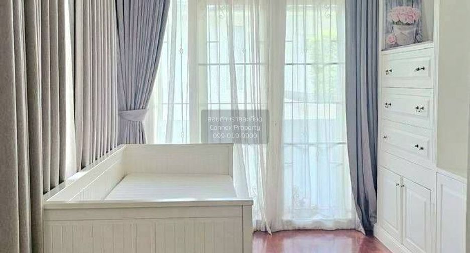 Casa en alquiler de 4 habitaciones en Bang Khen, Bangkok