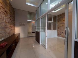 Reihenhaus zur Miete mit 4 Zimmer in Phra Khanong, Bangkok