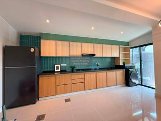 For rent 3 bedrooms townhouse in Bang Phli, Samut Prakan