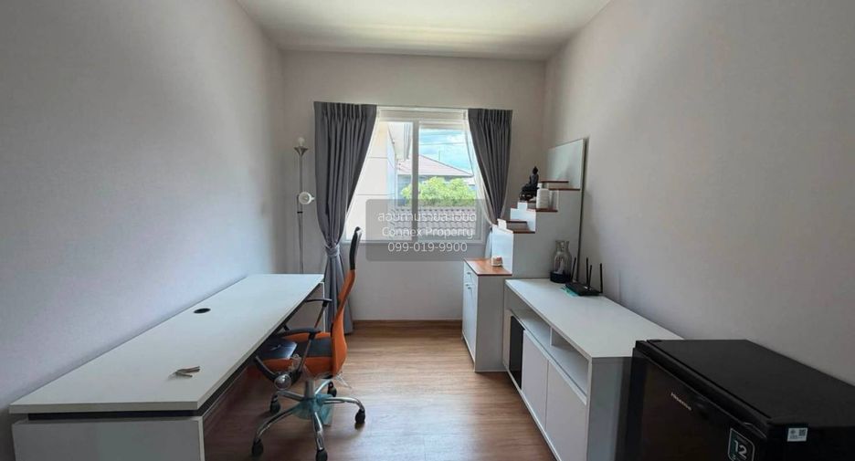 Haus zur Miete mit 4 Zimmer in Khlong Luang, Pathum Thani