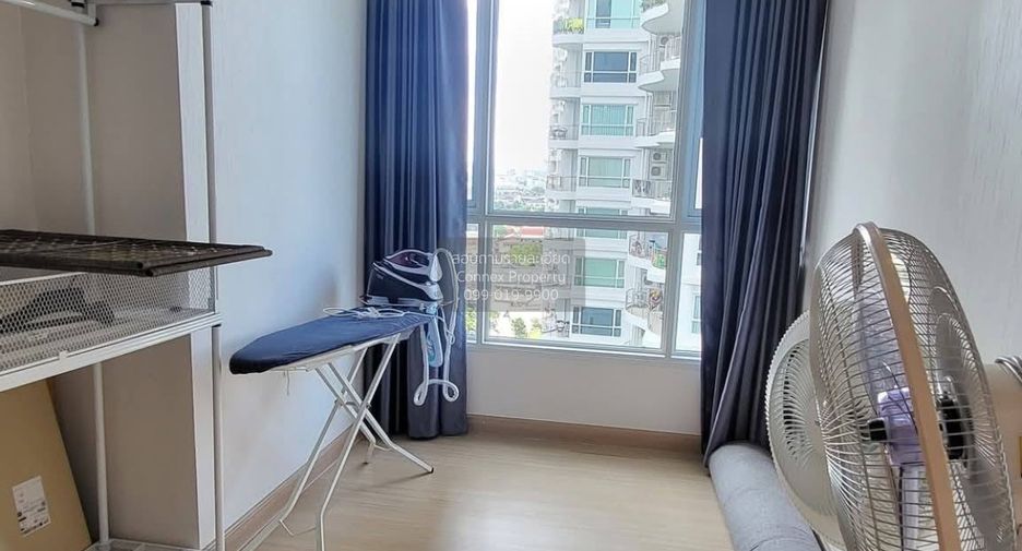 À louer 2 chambres condo à Yan Nawa, Bangkok