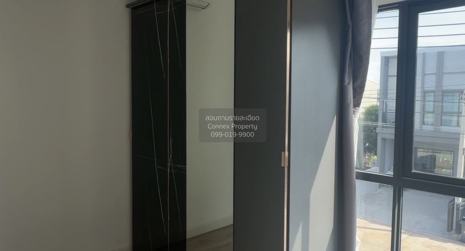 Casa en alquiler de 3 habitaciones en Bang Bo, Samut Prakan