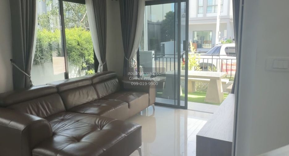 Casa en alquiler de 3 habitaciones en Bang Bo, Samut Prakan