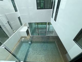 Casa en alquiler de 4 habitaciones en Bang Khen, Bangkok