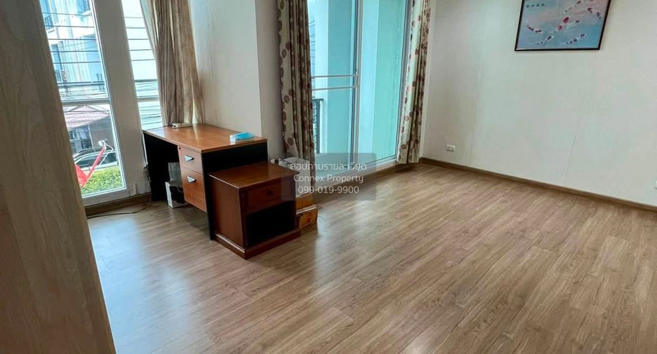 Reihenhaus zur Miete mit 3 Zimmer in Chom Thong, Bangkok