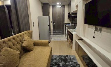 For rent 1 bed condo 
