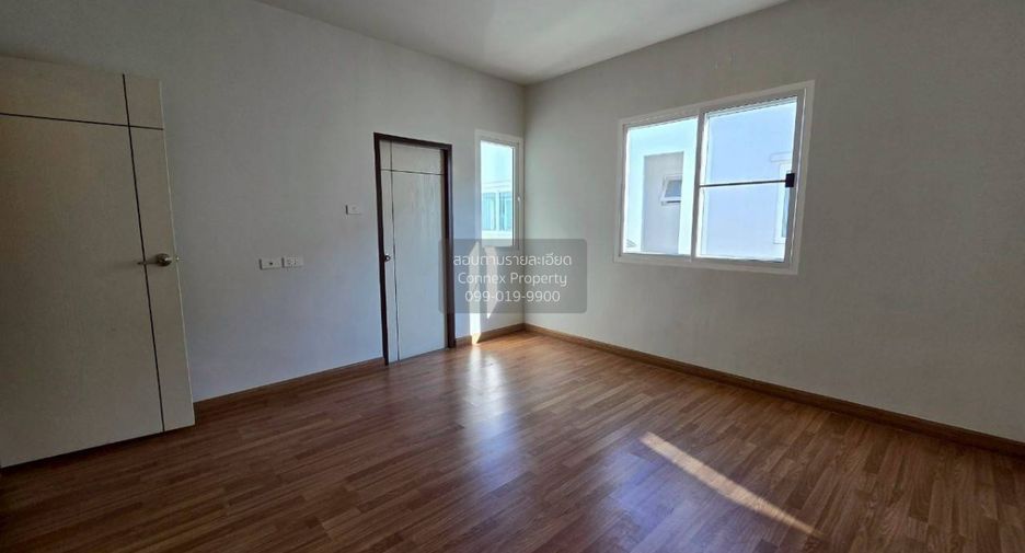 Reihenhaus zur Miete mit 4 Zimmer in Lat Krabang, Bangkok