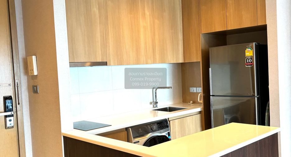 For rent 2 bedrooms condo in Khlong Toei, Bangkok