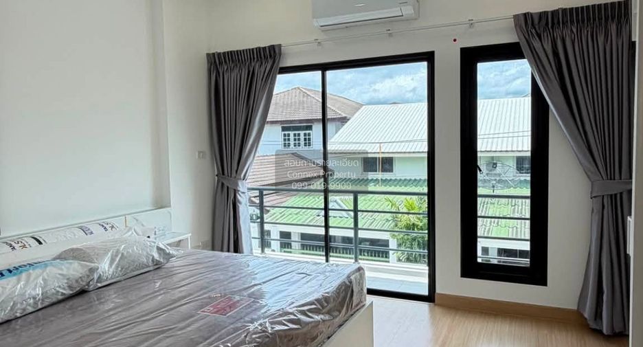À louer 5 chambres villa à Suan Luang, Bangkok
