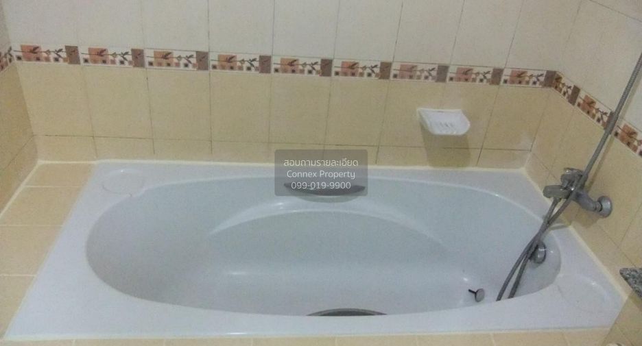 À louer 1 chambre condo à Si Racha, Chonburi