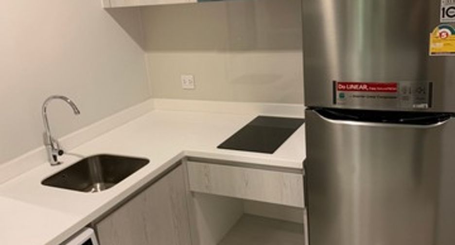 Wohnung zur Miete mit 1 Zimmer in Pathum Wan, Bangkok