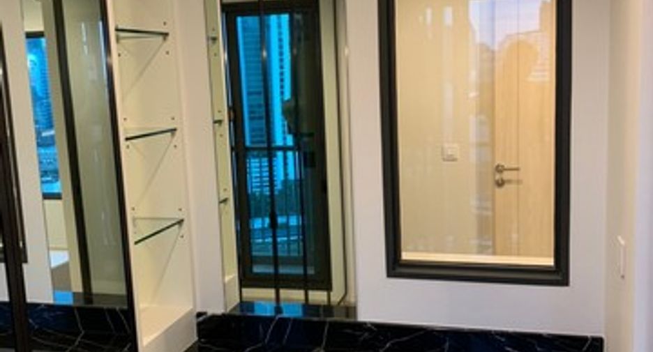 Wohnung zur Miete mit 1 Zimmer in Pathum Wan, Bangkok