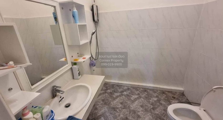 Reihenhaus zur Miete mit 4 Zimmer in Din Daeng, Bangkok