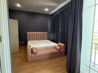 Reihenhaus zur Miete mit 4 Zimmer in Chom Thong, Bangkok