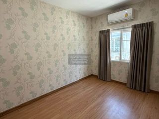 Reihenhaus zur Miete mit 4 Zimmer in Chom Thong, Bangkok