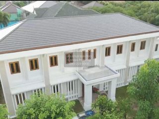 Casa en alquiler de 4 habitaciones en Lat Phrao, Bangkok