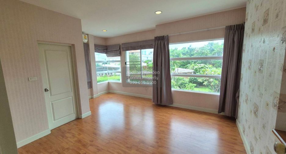 For rent 4 bedrooms house in Khan Na Yao, Bangkok