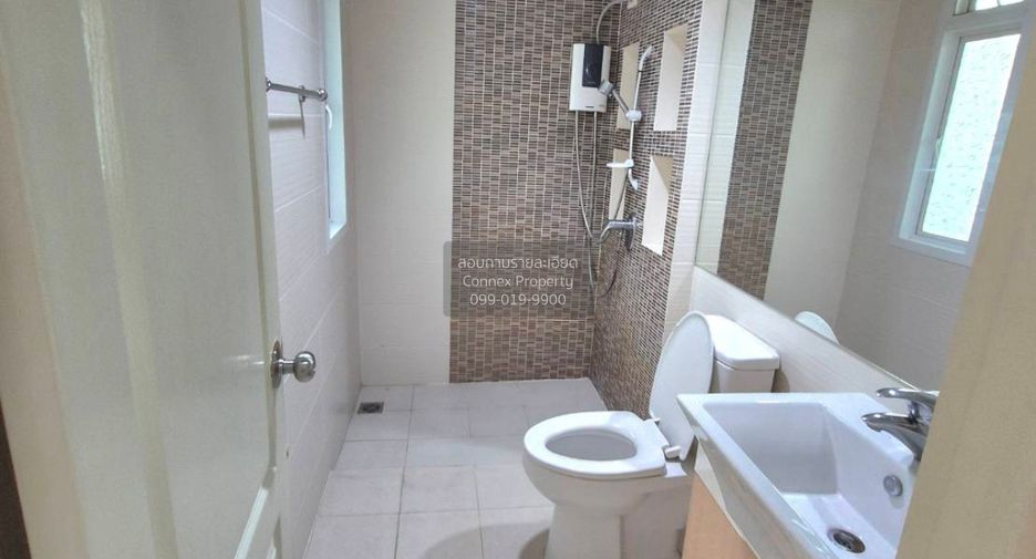 For rent 4 bedrooms house in Khan Na Yao, Bangkok