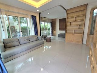 For rent 4 bedrooms house in Khan Na Yao, Bangkok
