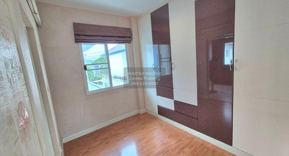 For rent 4 bedrooms house in Khan Na Yao, Bangkok