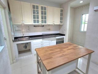 For rent 4 bedrooms house in Khan Na Yao, Bangkok