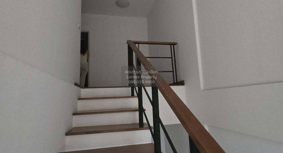 For rent 4 ベッドルーム townhouse in Wang Thonglang, Bangkok
