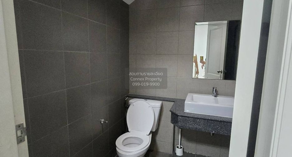 For rent 4 ベッドルーム townhouse in Wang Thonglang, Bangkok
