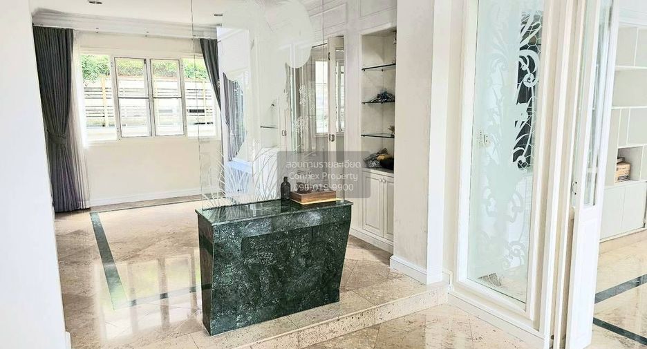 Casa en venta de 4 habitaciones en Bang Khen, Bangkok