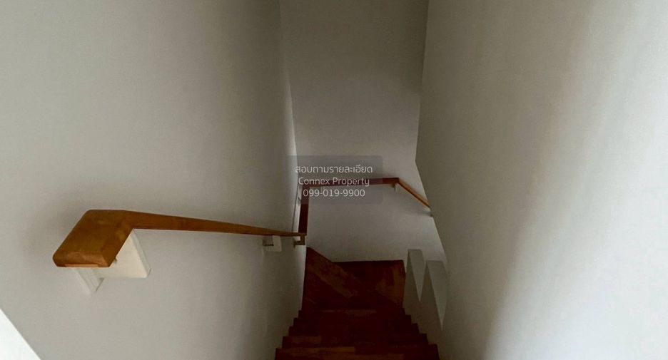 Reihenhaus zum Kauf mit 3 Zimmer in Saphan Sung, Bangkok