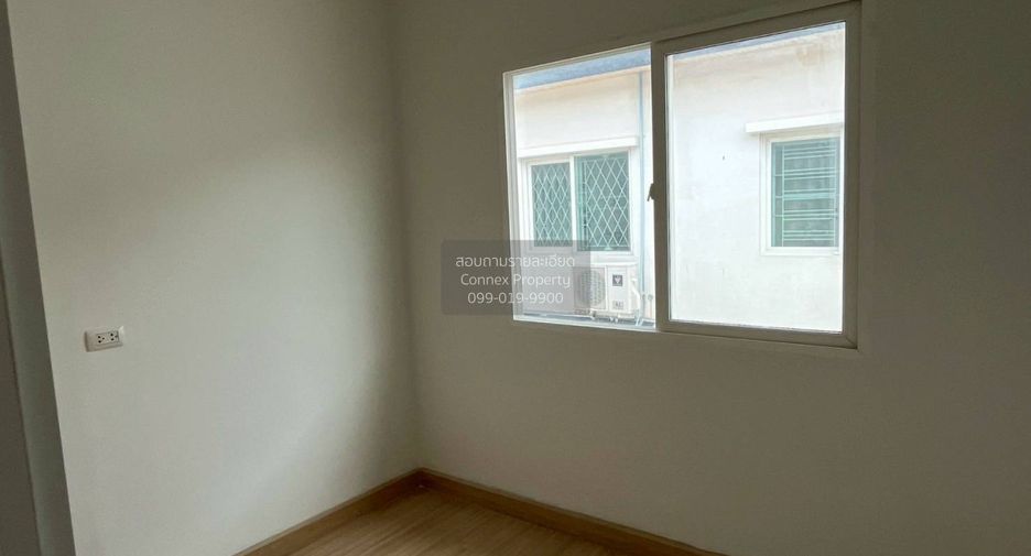 Reihenhaus zum Kauf mit 3 Zimmer in Saphan Sung, Bangkok