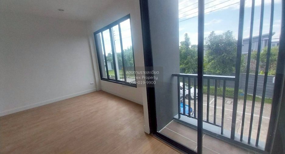 Reihenhaus zum Kauf mit 3 Zimmer in Lat Krabang, Bangkok