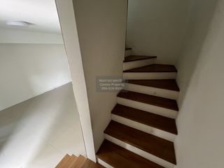 Casa adosada en venta de 3 habitaciones en Bang Khen, Bangkok