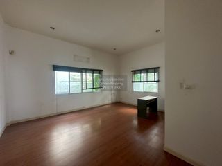 Reihenhaus zum Kauf mit 3 Zimmer in Bueng Kum, Bangkok