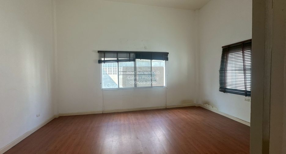 Reihenhaus zum Kauf mit 3 Zimmer in Bueng Kum, Bangkok