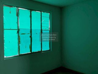 Casa adosada en venta de 2 habitaciones en Bang Khen, Bangkok
