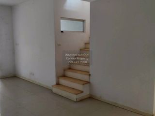 Casa adosada en venta de 2 habitaciones en Bang Khen, Bangkok