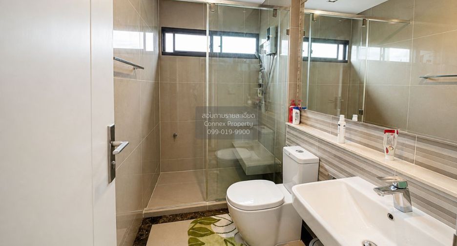 Casa en venta de 4 habitaciones en Taling Chan, Bangkok