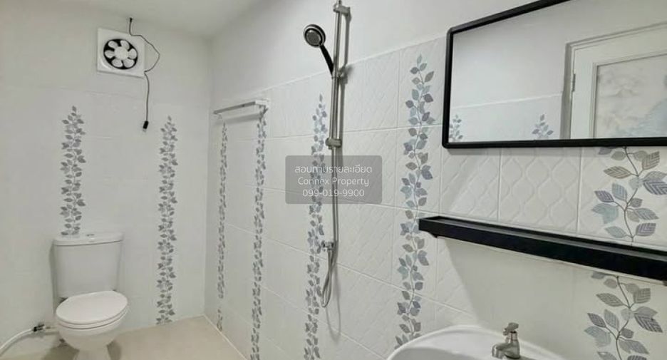For sale 2 bedrooms townhouse in Sai Noi, Nonthaburi