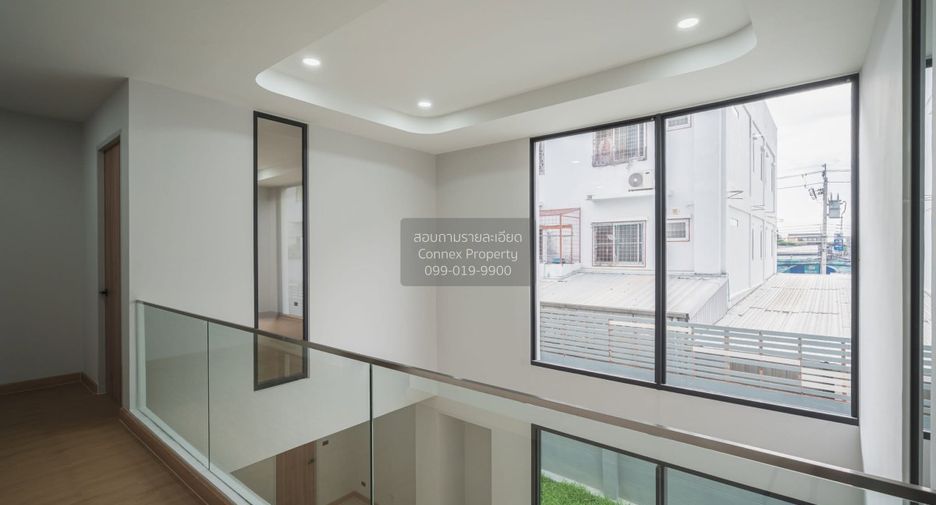 出售 4 卧室 独立屋 在 Lat Krabang, 曼谷