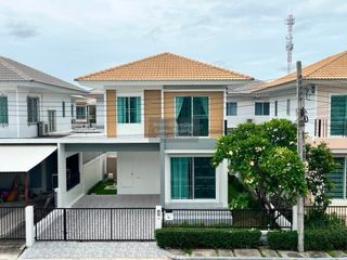 For sale 3 bedrooms house in Bang Phli, Samut Prakan
