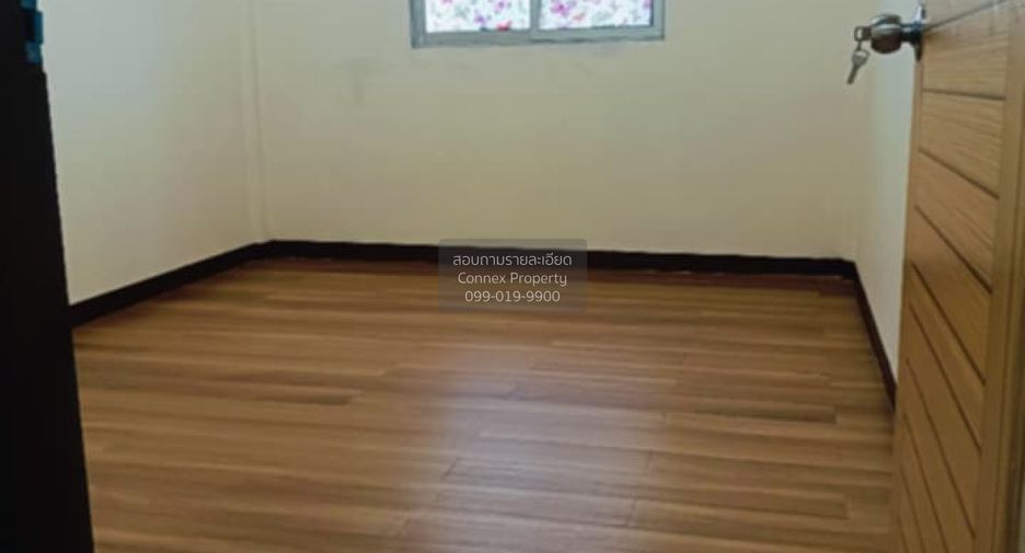 Casa adosada en venta de 3 habitaciones en Nong Khaem, Bangkok