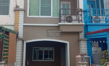Casa adosada en venta de 2 habitaciones en Lam Luk Ka, Pathum Thani