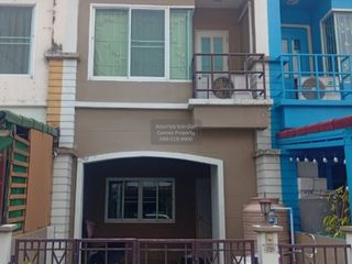 Casa adosada en venta de 2 habitaciones en Lam Luk Ka, Pathum Thani