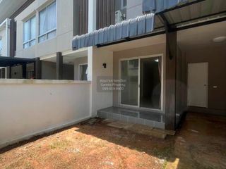 À vendre 3 chambres maison de ville à Thalang, Phuket