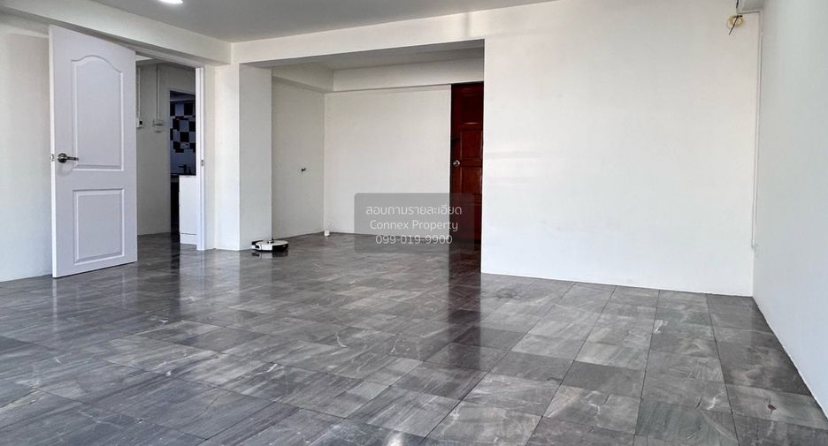 For sale 2 bedrooms condo in Chatuchak, Bangkok