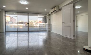 For sale 2 bedrooms condo in Chatuchak, Bangkok
