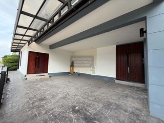 Haus zum Kauf mit 4 Zimmer in Mueang Samut Sakhon, Samut Sakhon