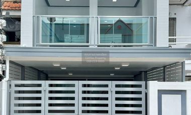 Casa adosada en venta de 2 habitaciones en Mueang Nonthaburi, Nonthaburi