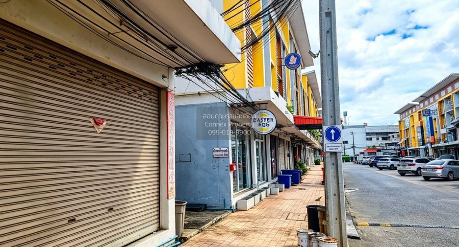 For sale 3 bedrooms townhouse in Lat Krabang, Bangkok