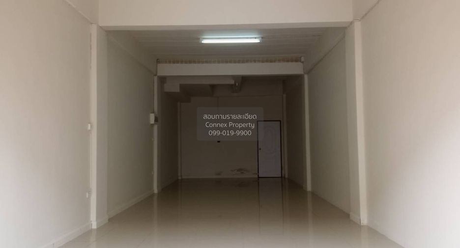 For sale 3 bedrooms townhouse in Lat Krabang, Bangkok